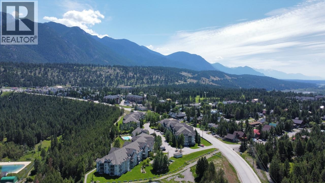 204-4765 Forsters Landing Road, Radium Hot Springs, BC, V0A 1M0