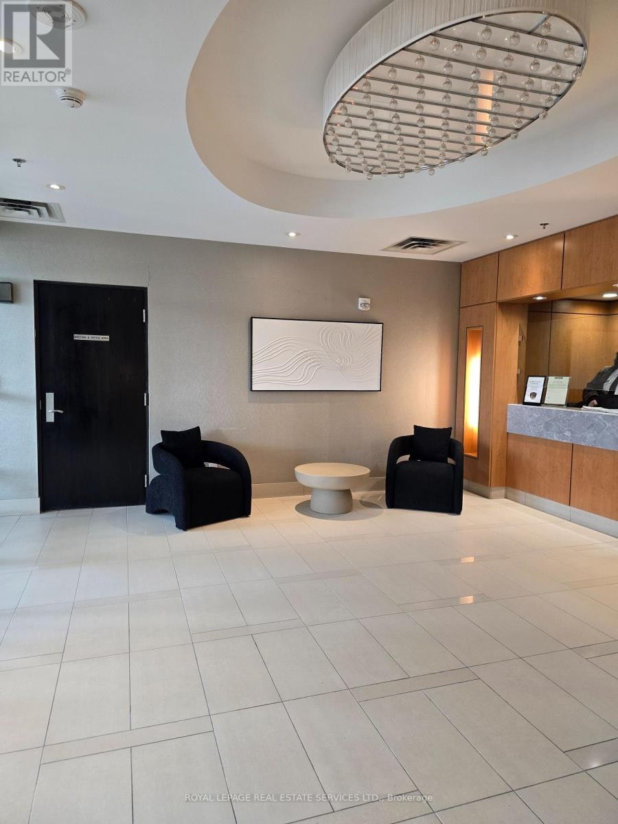 1305-840 Queens Plate Drive, Toronto, ON, M9W 0E7 - 2