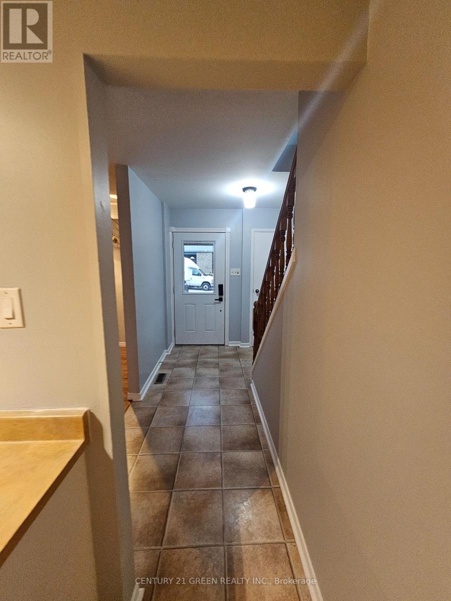 7-98 Falconer Drive, Mississauga, ON, L5N 1Y2 - 4
