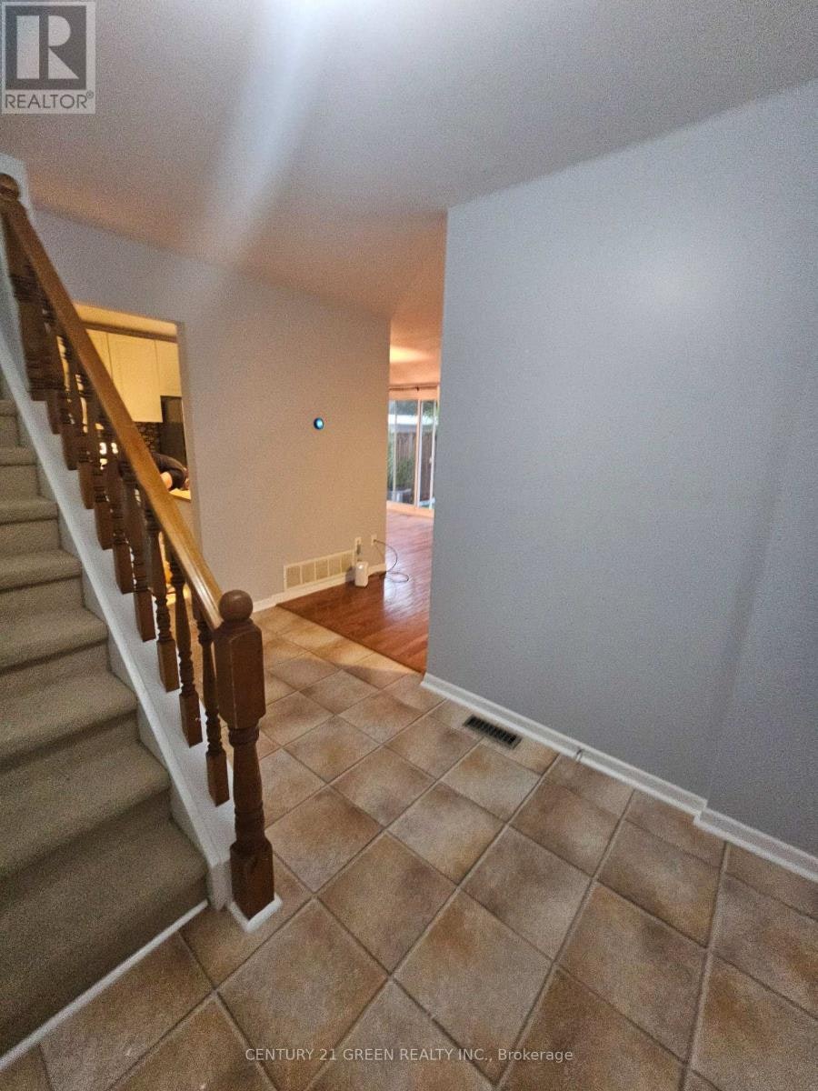 7-98 Falconer Drive, Mississauga, ON, L5N 1Y2 - 5