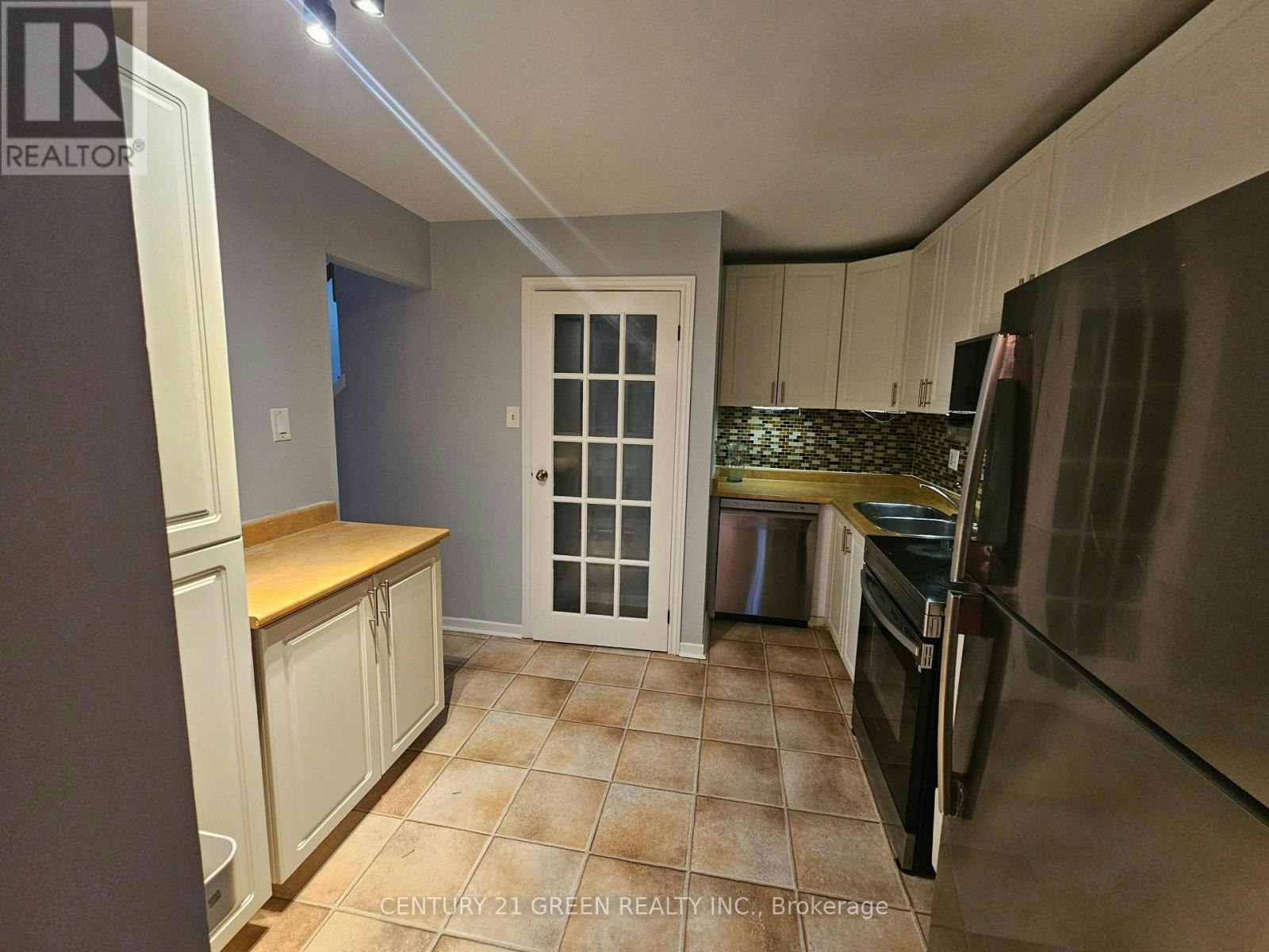 7-98 Falconer Drive, Mississauga, ON, L5N 1Y2 - 9