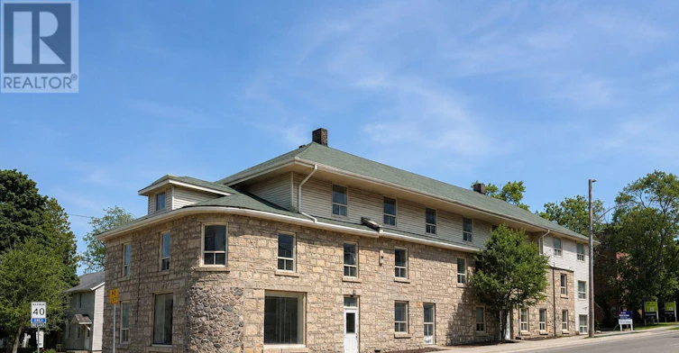 35-220 Gordon Street, Guelph, ON, N1G 1X3