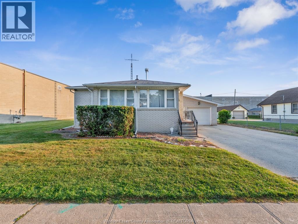 43 Clark Street West, Leamington, ON, N8H 1E6
