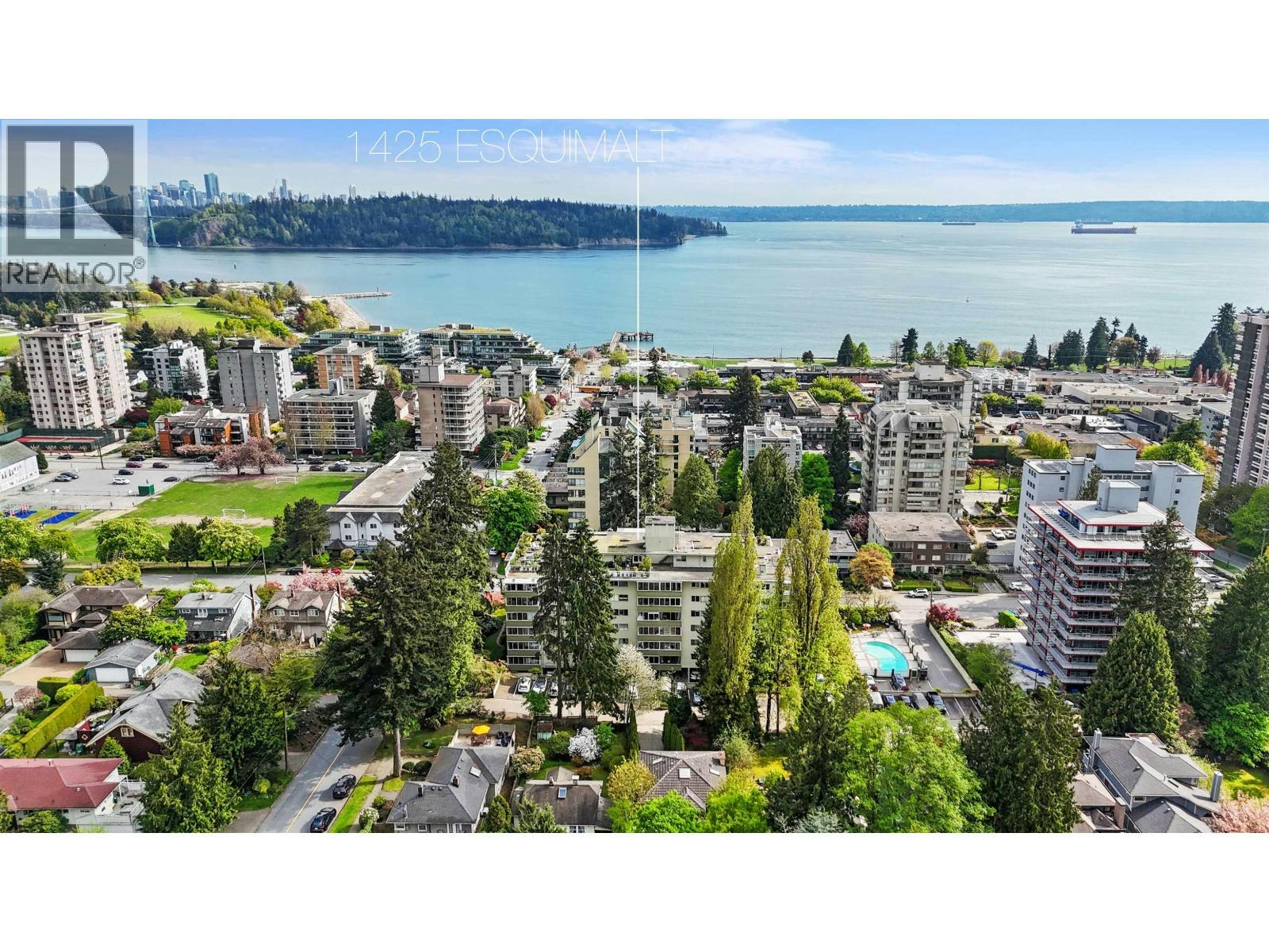 212-1425 Esquimalt Avenue, West Vancouver, BC, V7T 1L1