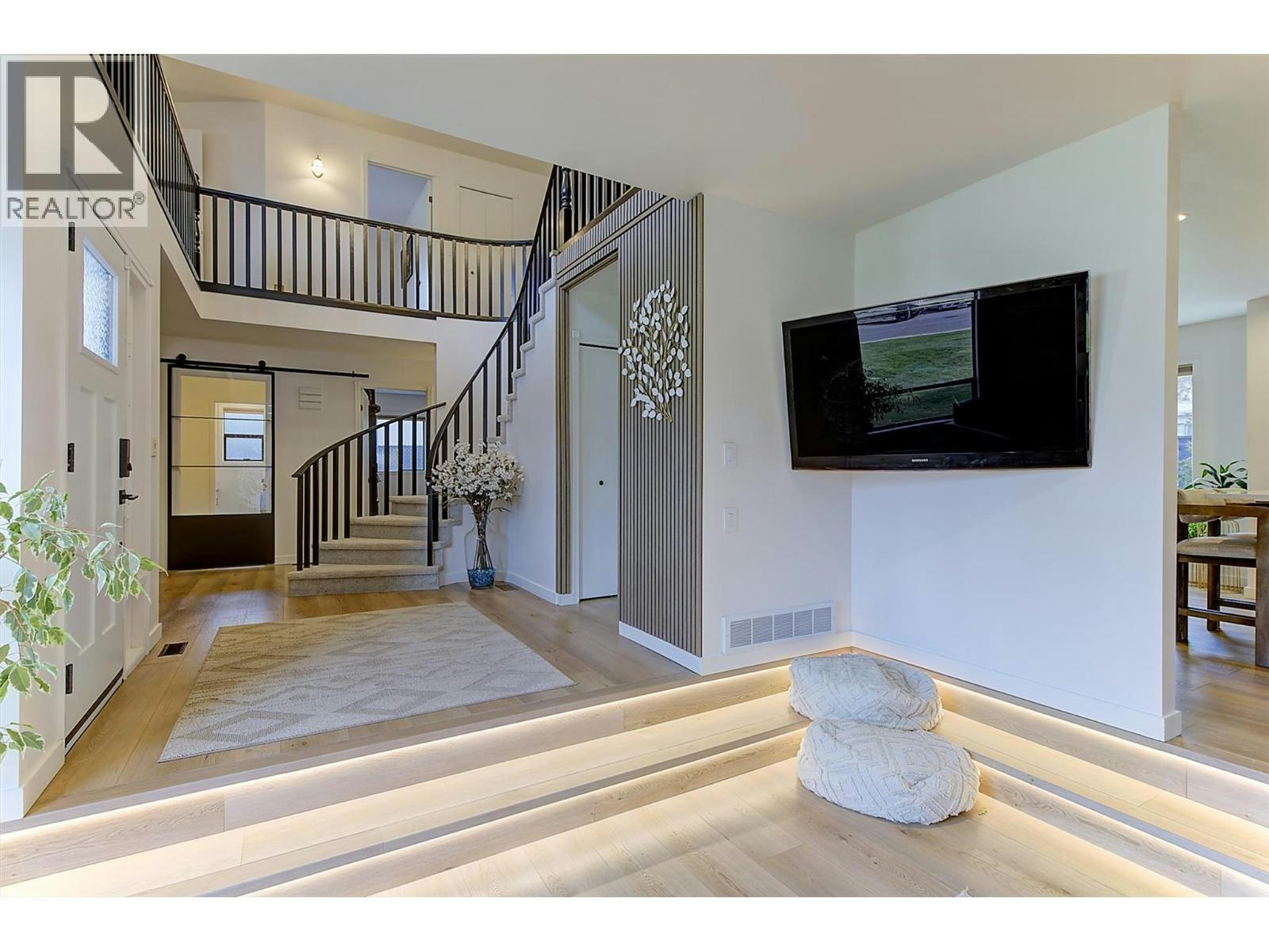 687 Barnaby Road, Kelowna, BC, V1W 4N8 - 6