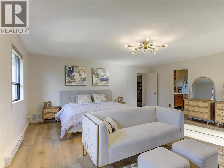 687 Barnaby Road, Kelowna, BC, V1W 4N8 - 35