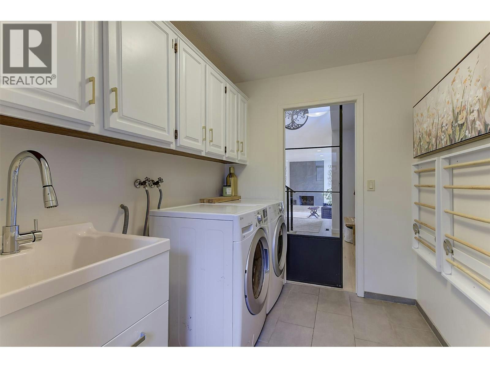 687 Barnaby Road, Kelowna, BC, V1W 4N8 - 43