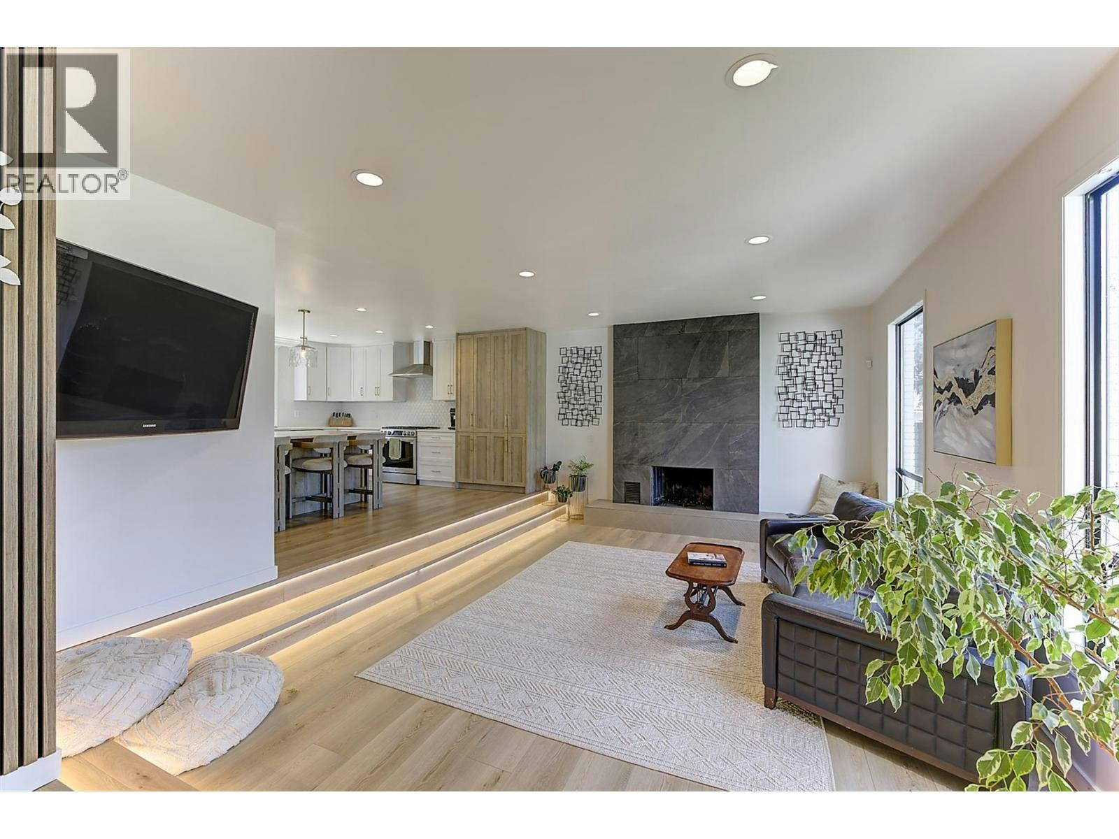 687 Barnaby Road, Kelowna, BC, V1W 4N8 - 7