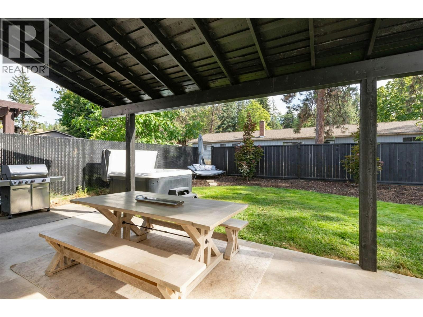 687 Barnaby Road, Kelowna, BC, V1W 4N8 - 23