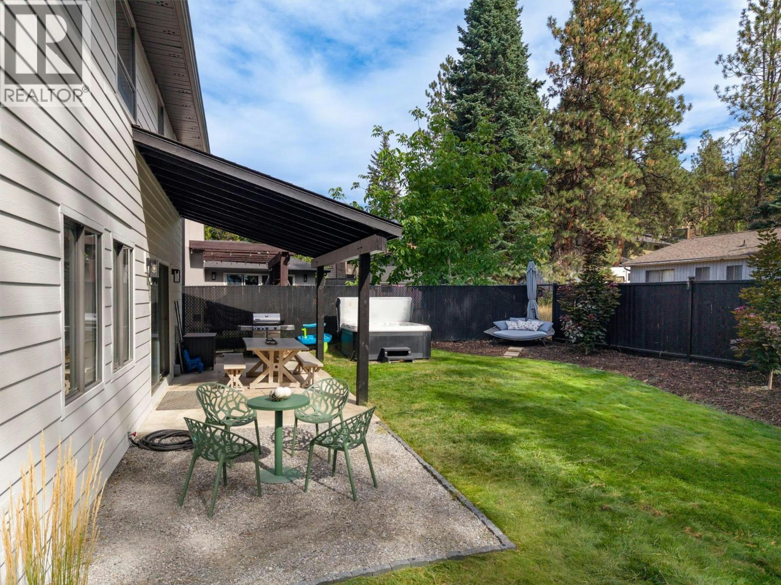 687 Barnaby Road, Kelowna, BC, V1W 4N8 - 25