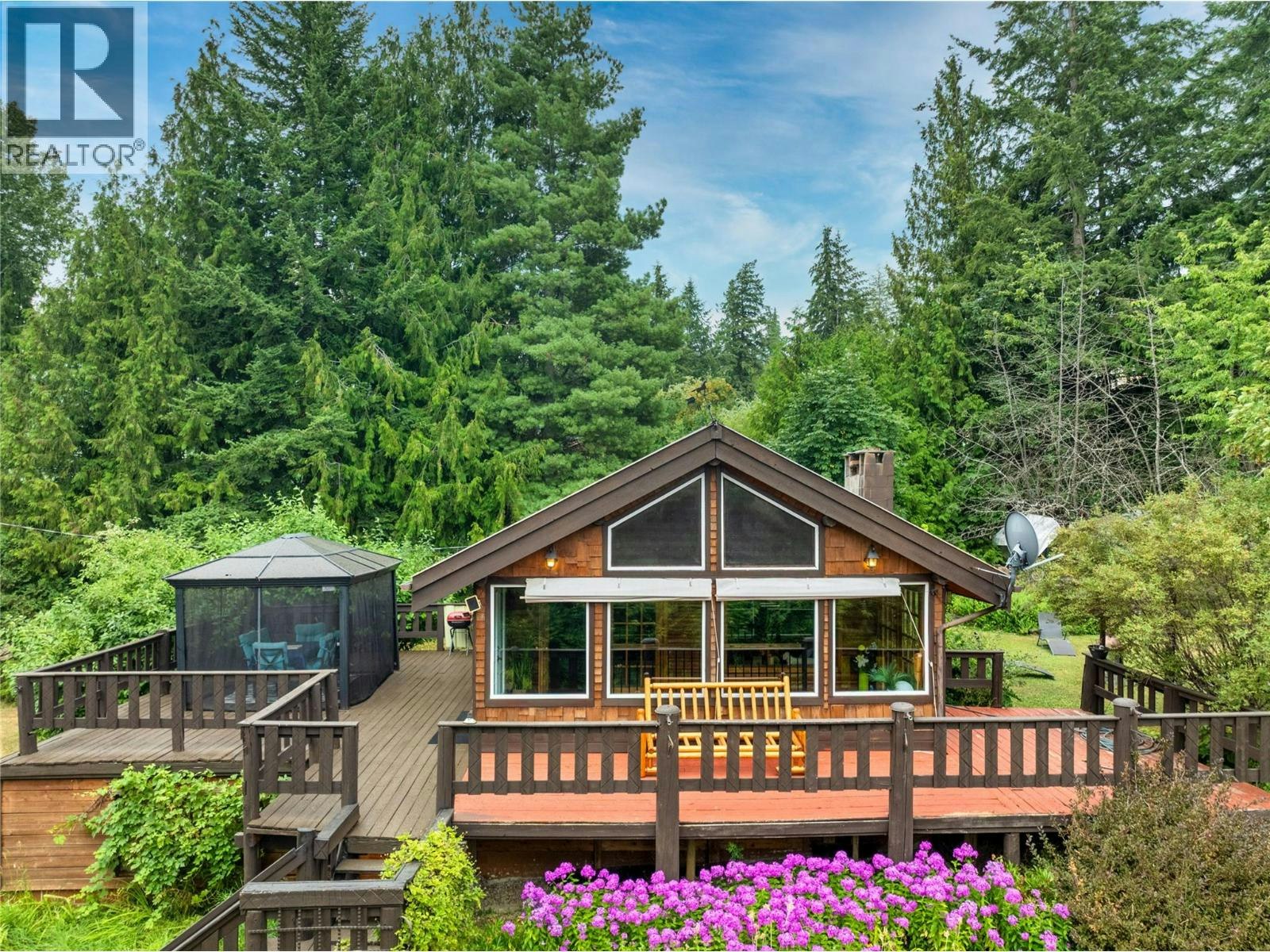 4061 Torry Road, Eagle Bay, BC, V0E 1T0