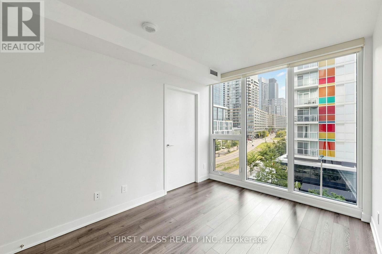 503-90 Queens Wharf Road, Toronto, ON, M5V 0J4 - 12