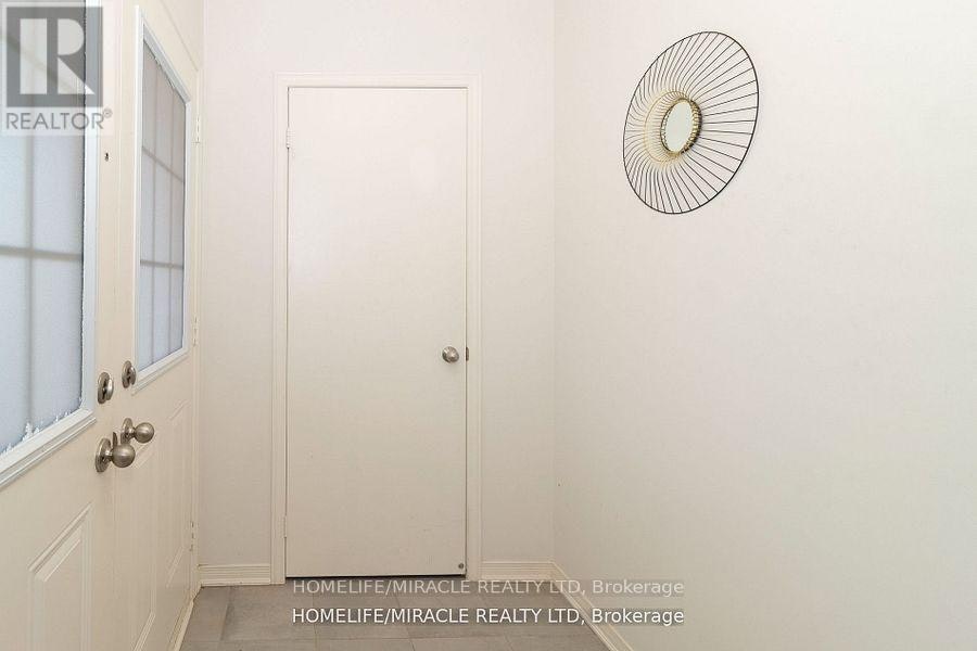 27 Lowes Hill Circle, Caledon, ON, L7C 4H5 - 4