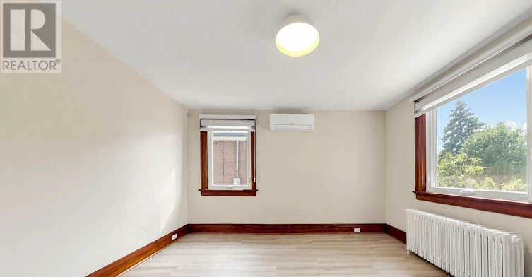 31 Rosemeade Avenue, Toronto, ON, M8Y 3A2 - 5