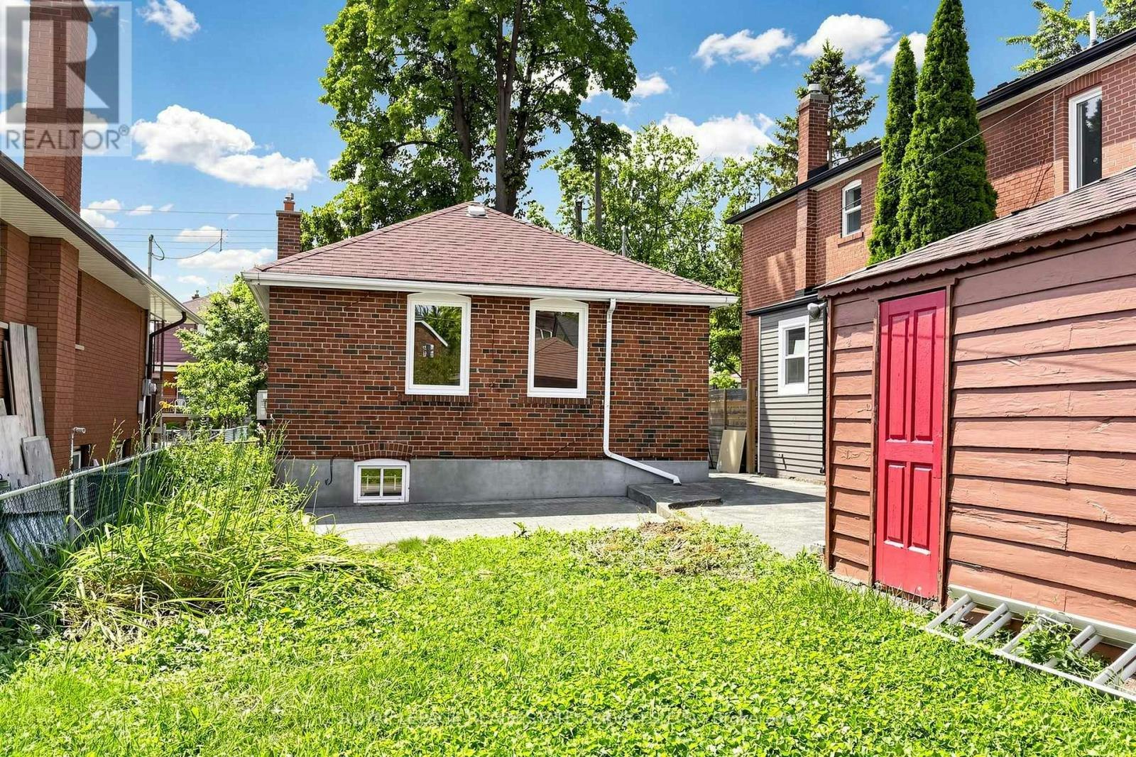 31 Rosemeade Avenue, Toronto, ON, M8Y 3A2 - 25