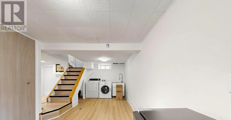 31 Rosemeade Avenue, Toronto, ON, M8Y 3A2 - 21