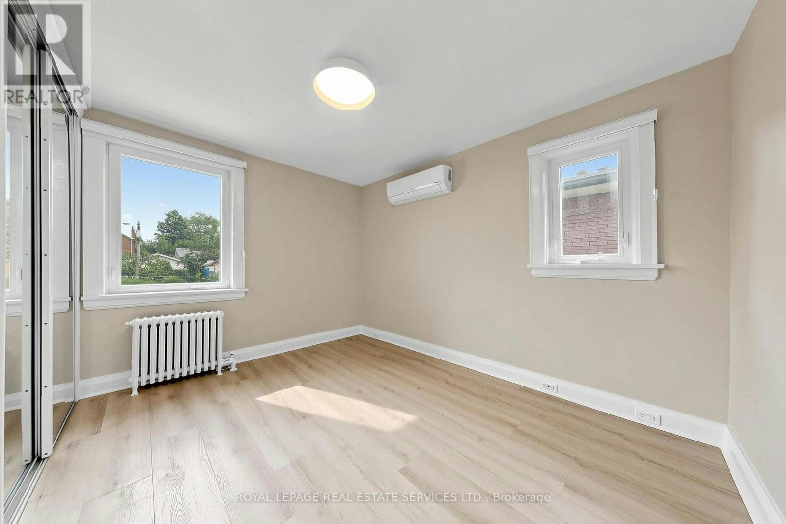 31 Rosemeade Avenue, Toronto, ON, M8Y 3A2 - 12