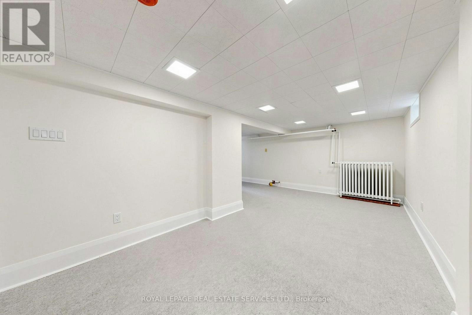 31 Rosemeade Avenue, Toronto, ON, M8Y 3A2 - 20
