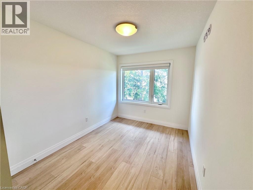 13 Lily Lane, Guelph, ON, N1L 0R2 - 24