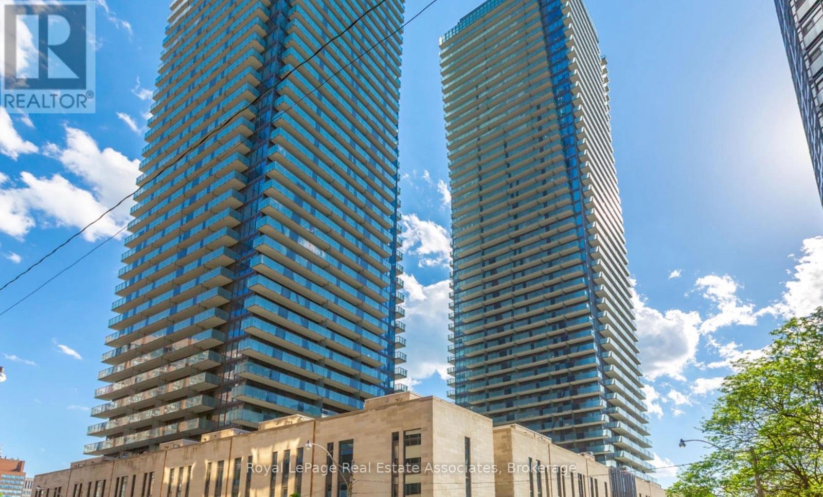 705-1080 Bay Street, Toronto, ON, M5S 0A6