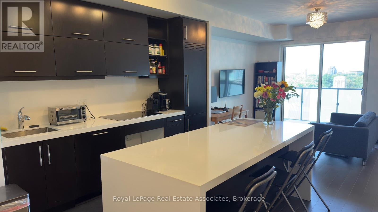 705-1080 Bay Street, Toronto, ON, M5S 0A6 - 5