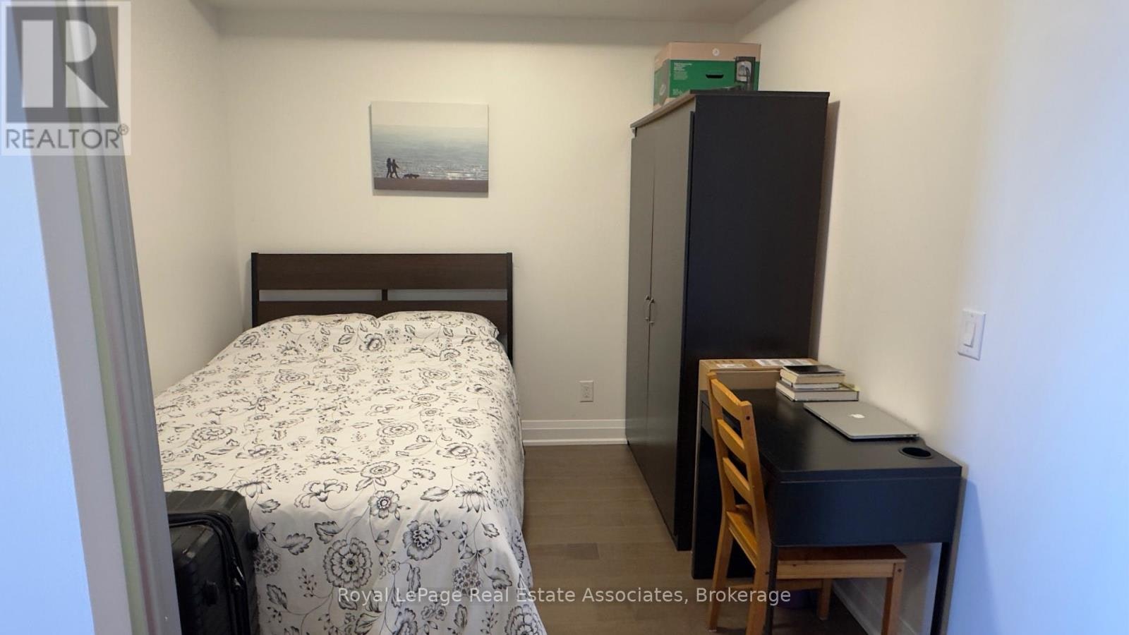 705-1080 Bay Street, Toronto, ON, M5S 0A6 - 8