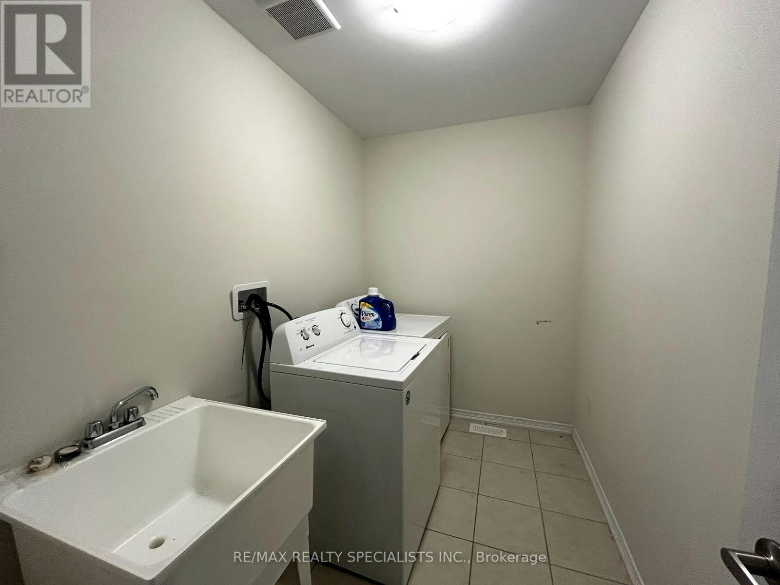 8749 Sourgum Avenue, Niagara Falls, ON, L2H 3S3 - 32