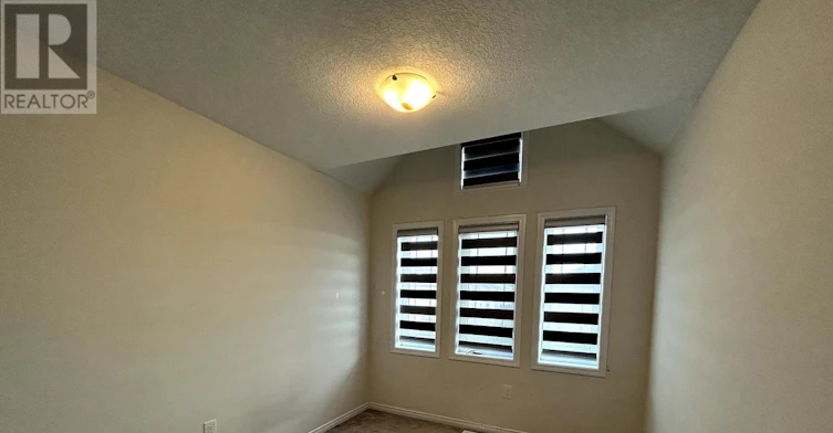 8749 Sourgum Avenue, Niagara Falls, ON, L2H 3S3 - 20