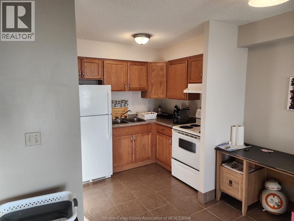 2515-150 Park Street West, Windsor, ON, N9A 7A2 - 3
