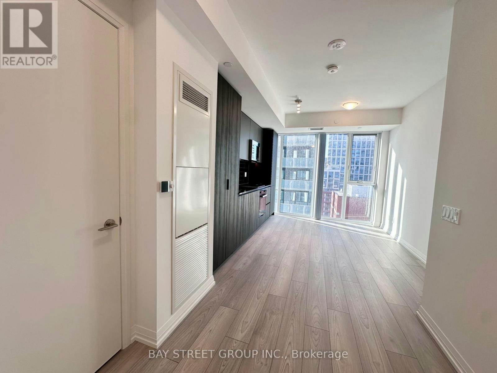 1902-400 King Street W, Toronto, ON, M5V 1K2