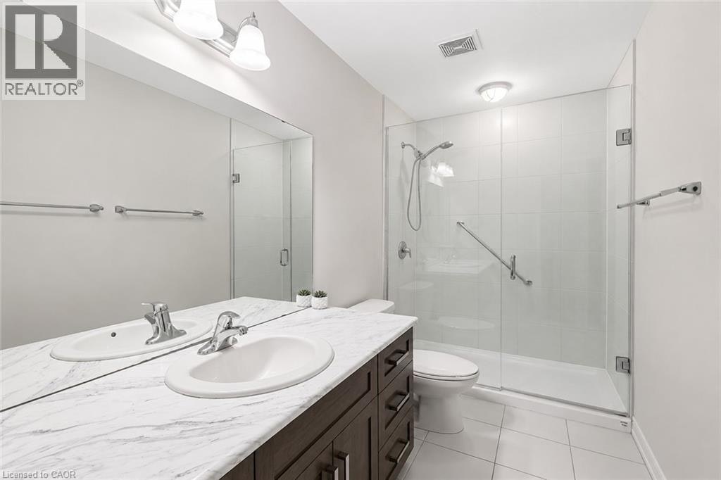 133 St Leger Street, Kitchener, ON, N2H 0B2 - 16