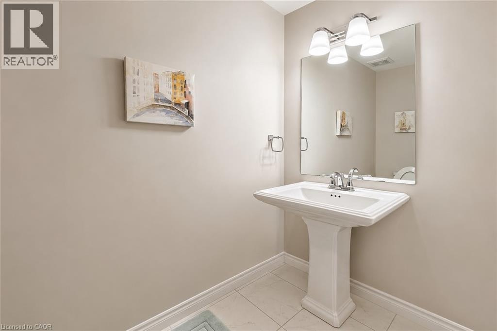 133 St Leger Street, Kitchener, ON, N2H 0B2 - 3