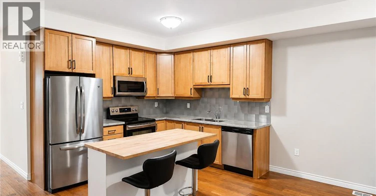 133 St Leger Street, Kitchener, ON, N2H 0B2 - 7