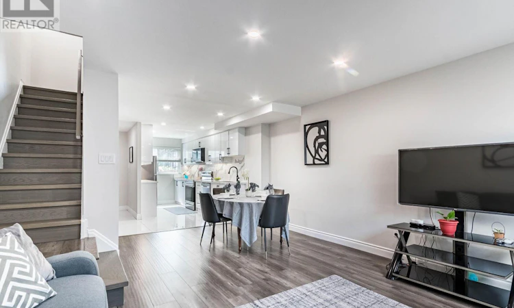 124-180 Mississauga Valley Boulevard