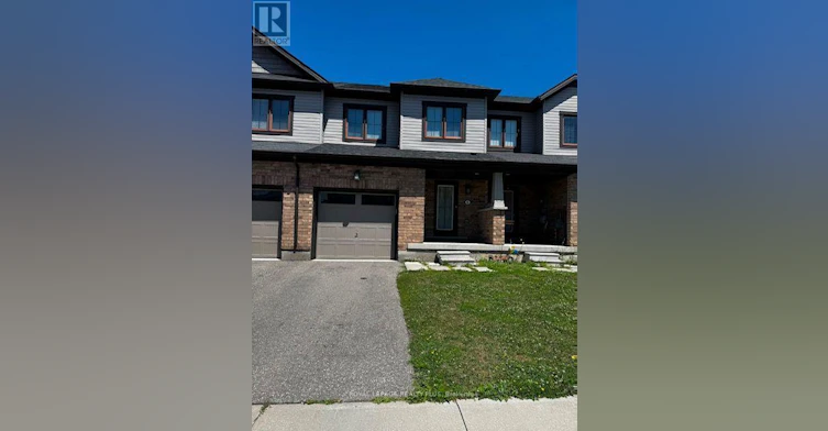 4 Prestwick Street, Hamilton, ON, L8J 0K6 - 2