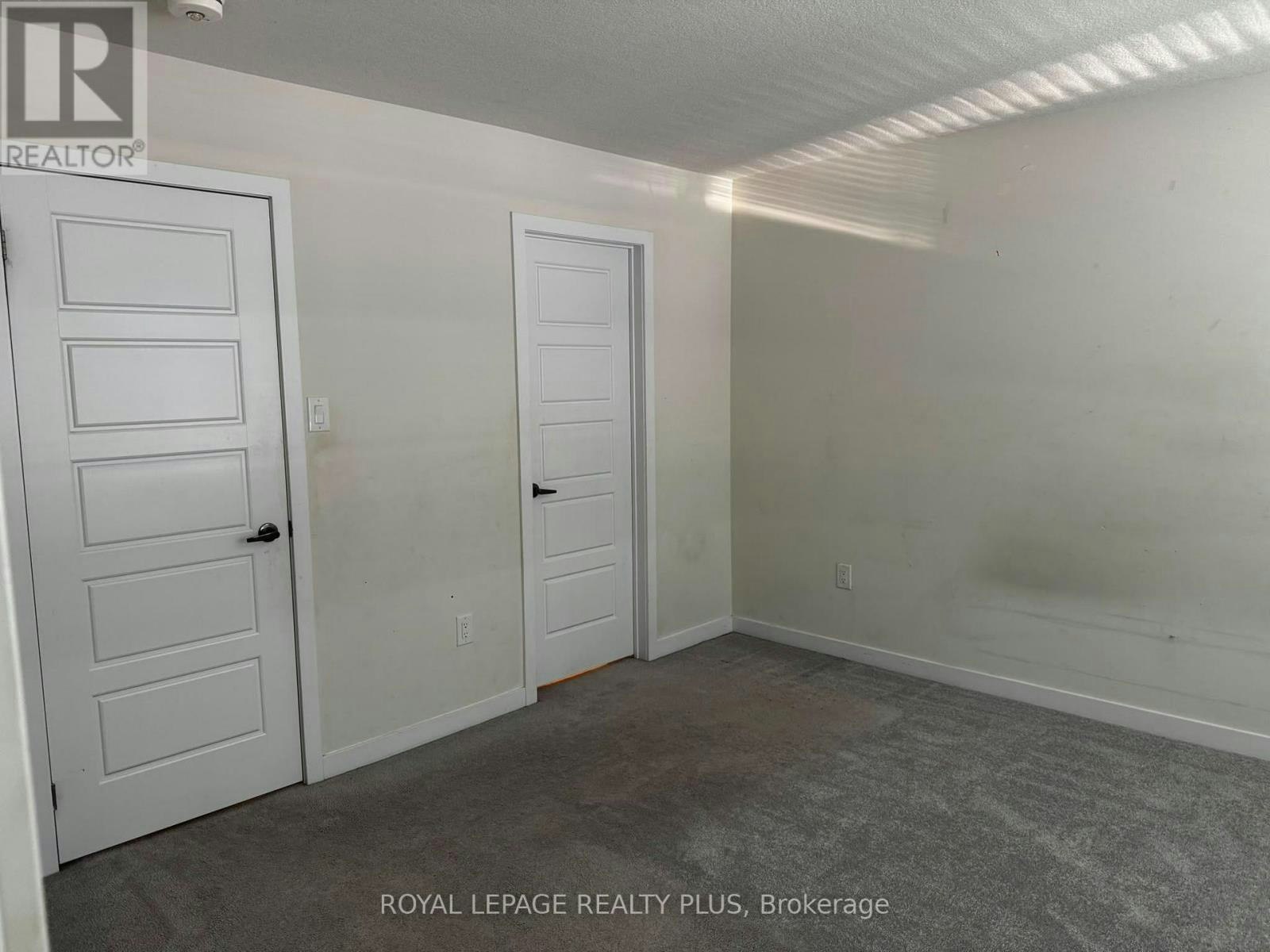 4 Prestwick Street, Hamilton, ON, L8J 0K6 - 13