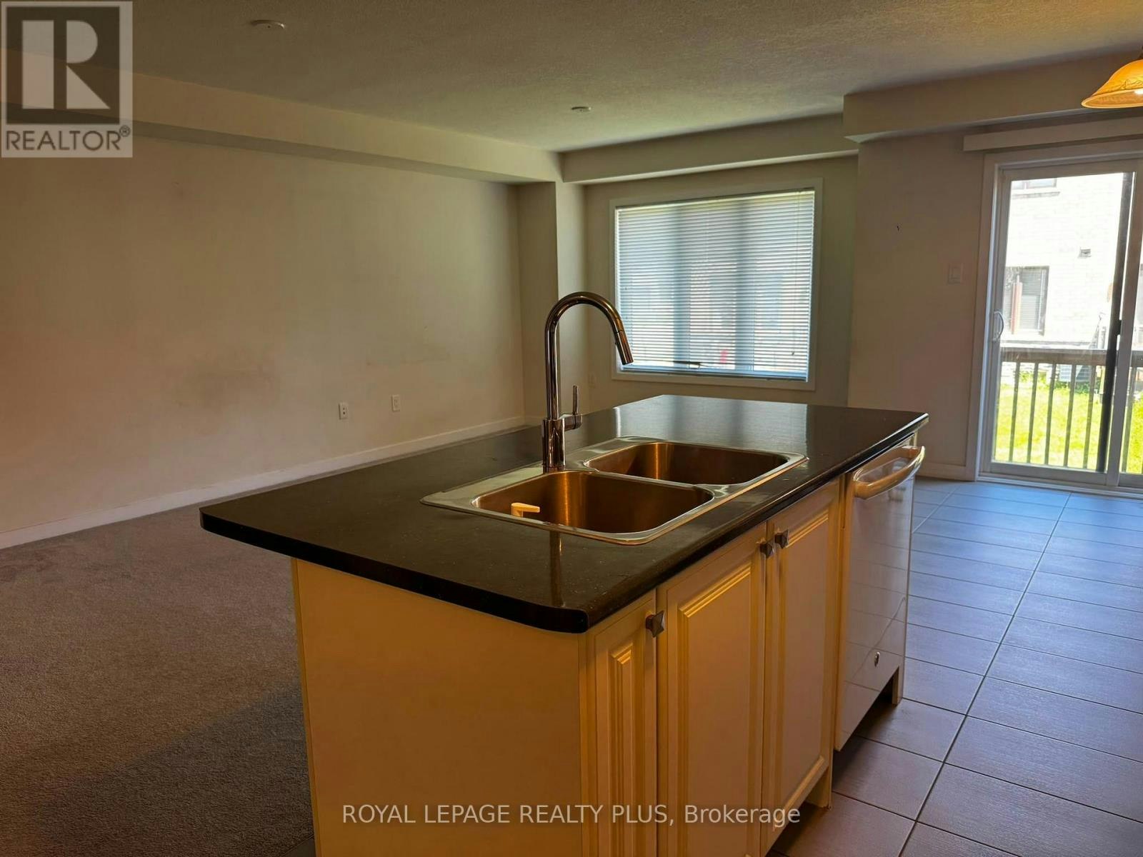 4 Prestwick Street, Hamilton, ON, L8J 0K6 - 7