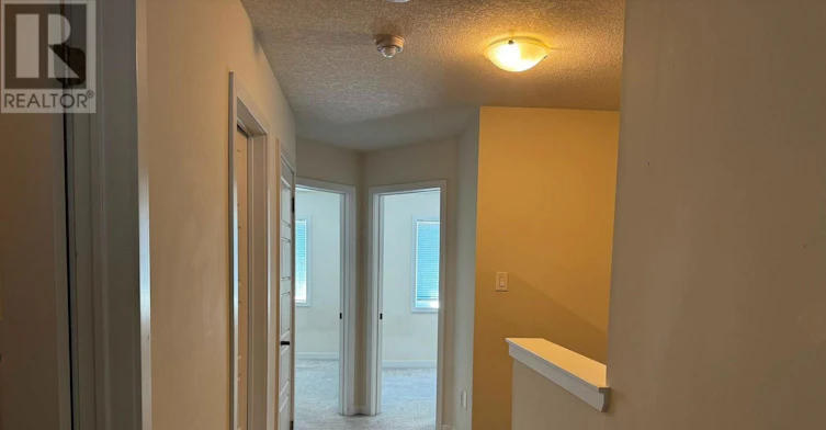 4 Prestwick Street, Hamilton, ON, L8J 0K6 - 11
