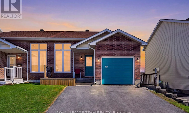 106 Hemlock Crescent