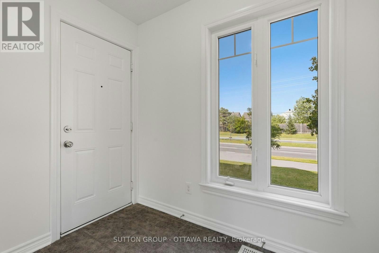 2563 Longfields Drive, Ottawa, ON, K2J 2L7 - 5