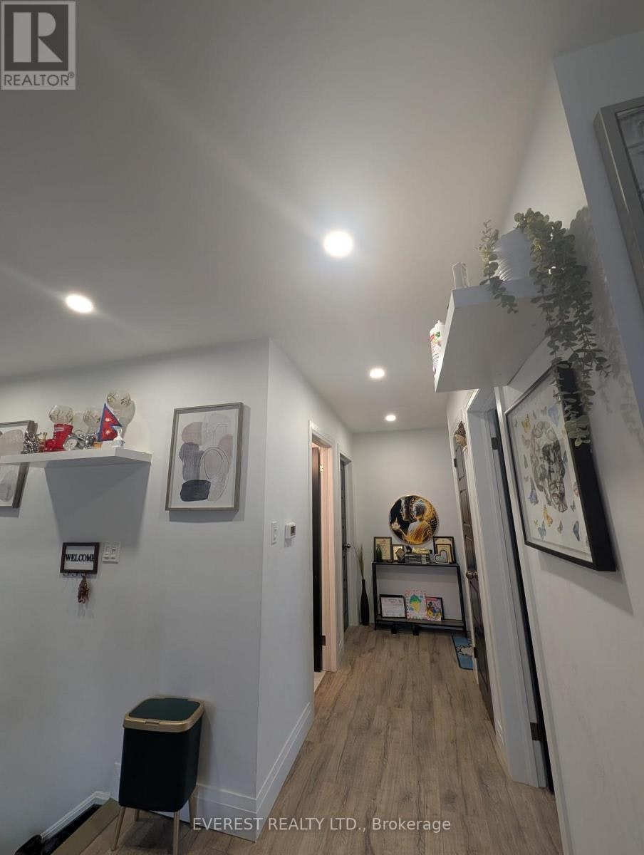 11 Kecala Road S, Toronto, ON, M1P 1K5 - 6