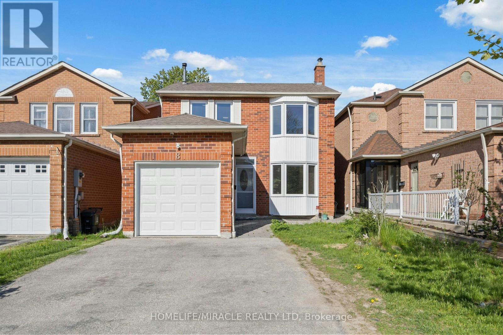8 Lansbury Drive, Toronto, ON, M1V 3H6