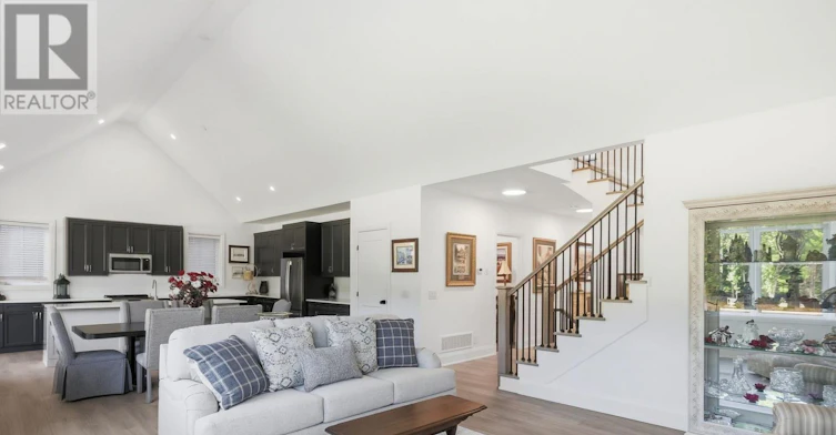 15 Private Mckay Drive, Oro-Medonte, ON, L4M 4Y8 - 13