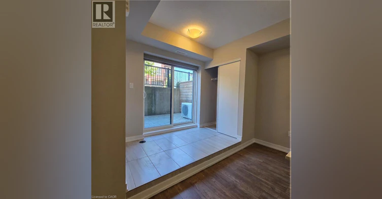 E9-20 Palace Place, Kitchener, ON, N2E 0J3 - 3