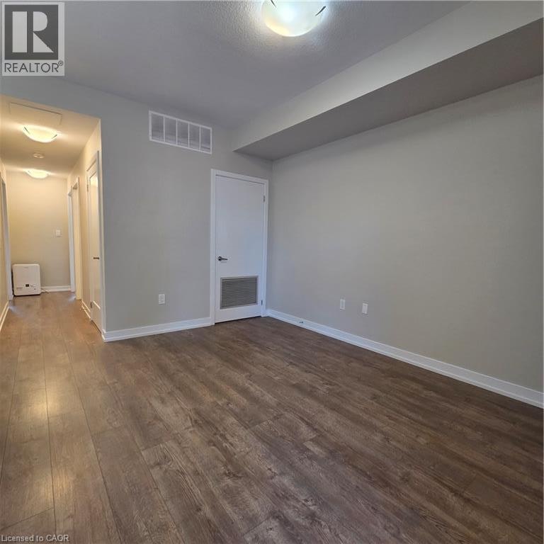E9-20 Palace Place, Kitchener, ON, N2E 0J3 - 10