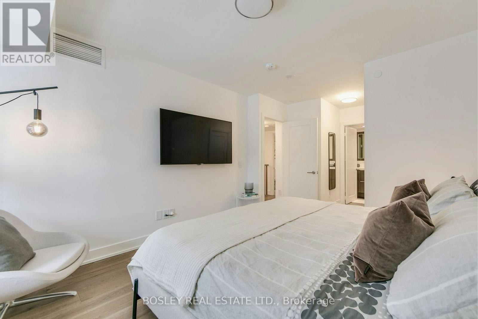 TH112-80 Vanauley Street, Toronto, ON, M5T 0C9 - 26