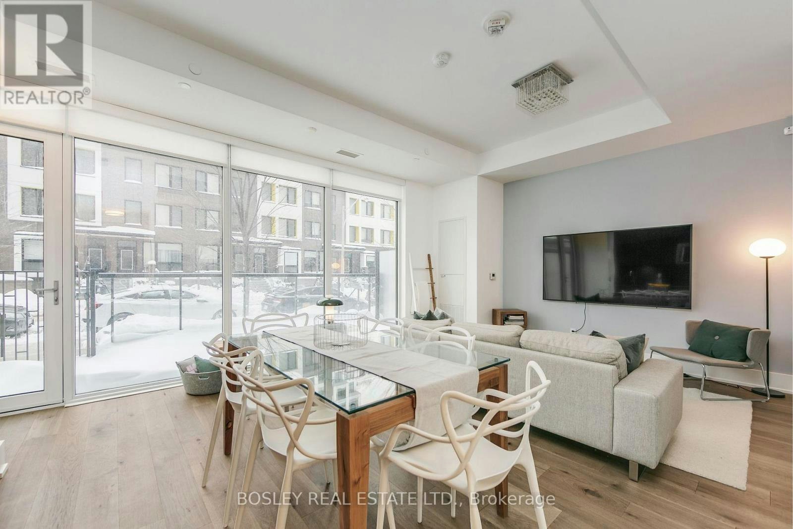 TH112-80 Vanauley Street, Toronto, ON, M5T 0C9 - 2