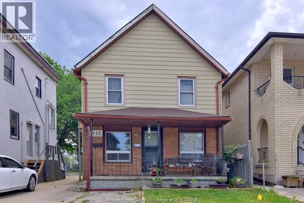 1115 Marion, Windsor, ON, N9A 2J3