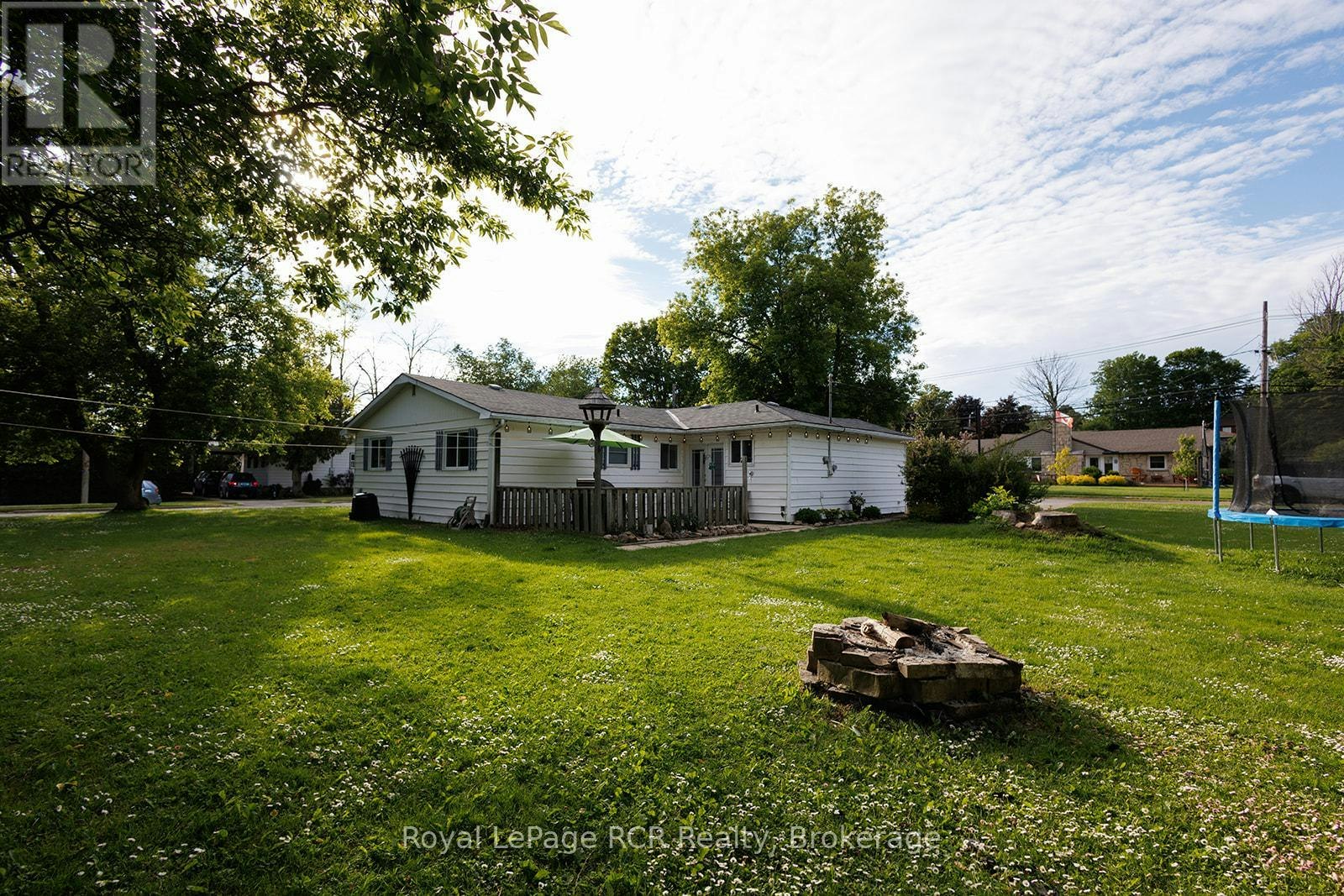 223 Division Street, South Bruce Peninsula, ON, N0H 2T0