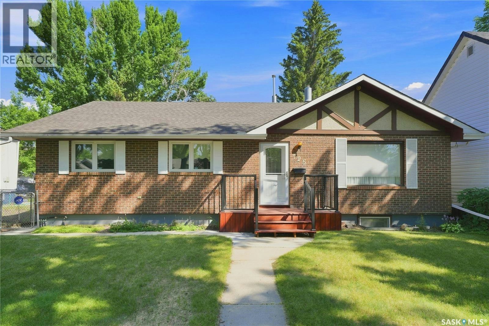 725 7th Street E, Saskatoon, SK, S7H 0Y1